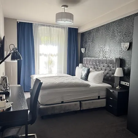 Burkhardt Guest house 4*
