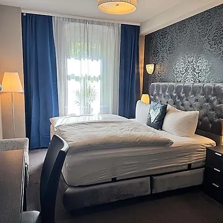Burkhardt 4* Meißen